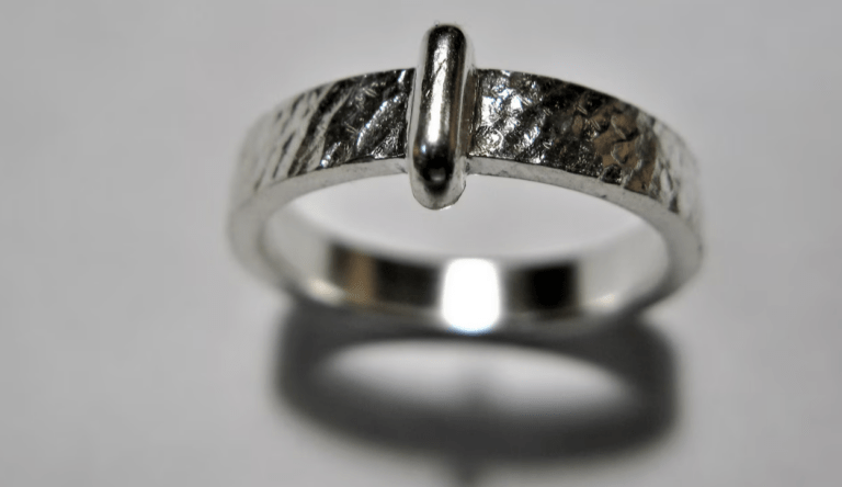 9 Handmade Items to Help Celebrate the Return of Outlander!